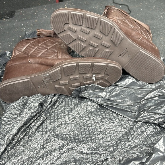 Aquatalia women’s leather boots size 11 , very comfortable and warm $75 - Picture 2 of 2